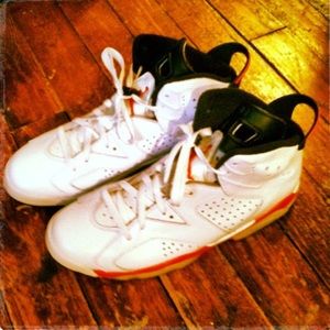 Air Jordan 6 infrared (2010)